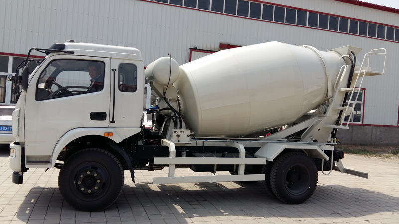 6立方攪拌車-02