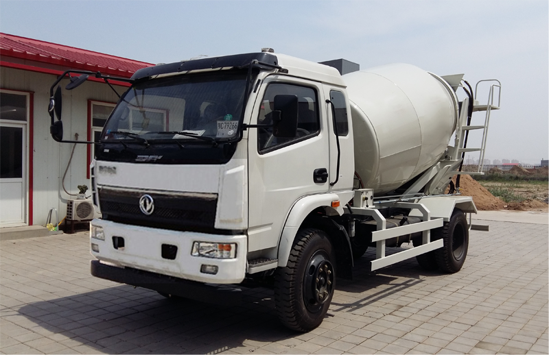 8立方攪拌車(chē)-02